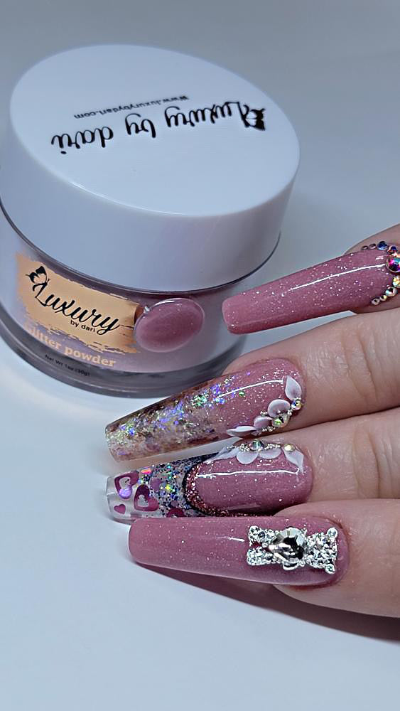 Add sparkle to nail styles with NSI's Christmas acrylic powder shades –  Scratch